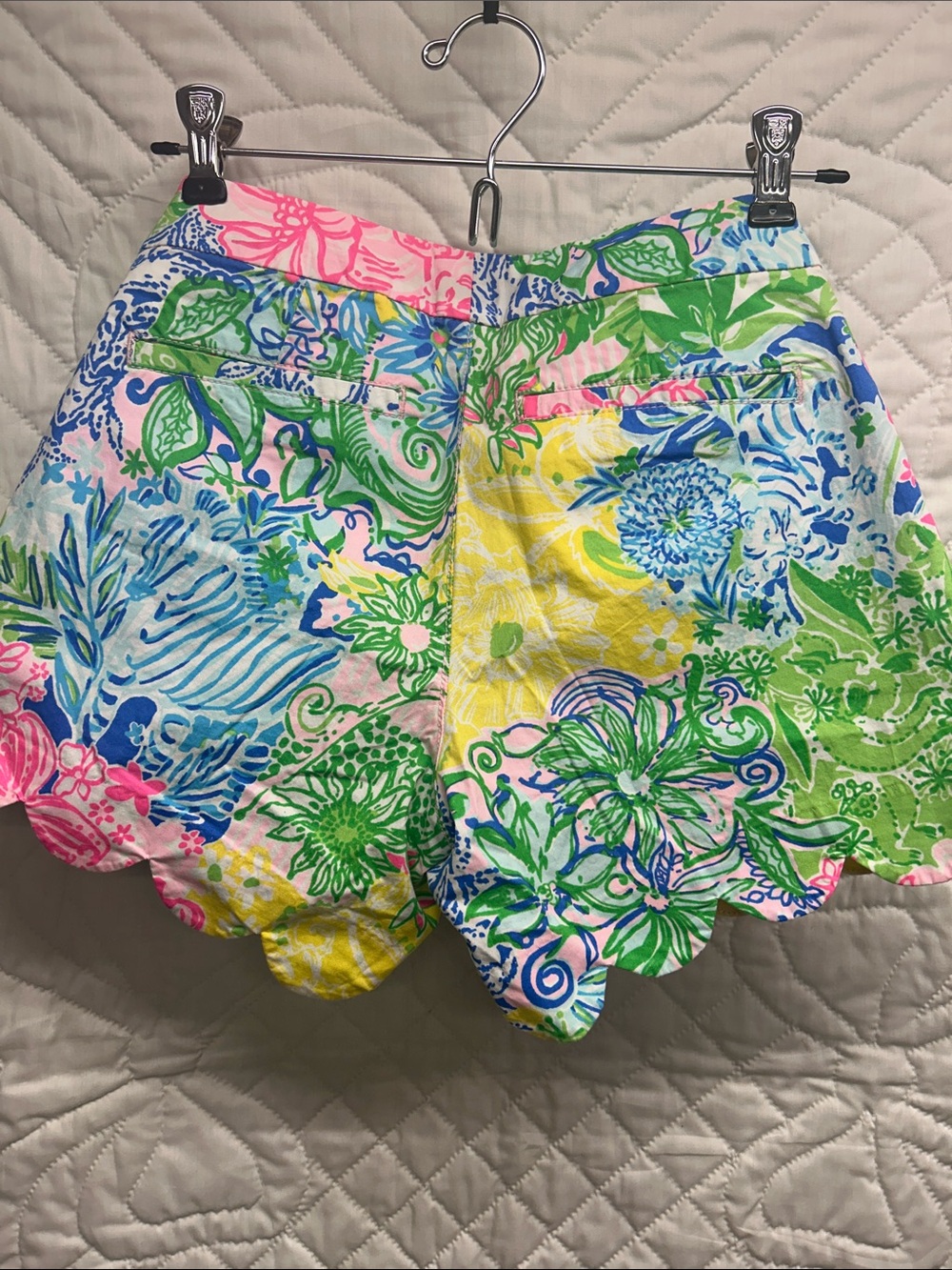 Lilly Pulitzer Floral Scallop Hem Women's Shorts - Multicolor - Picture 6 of 6